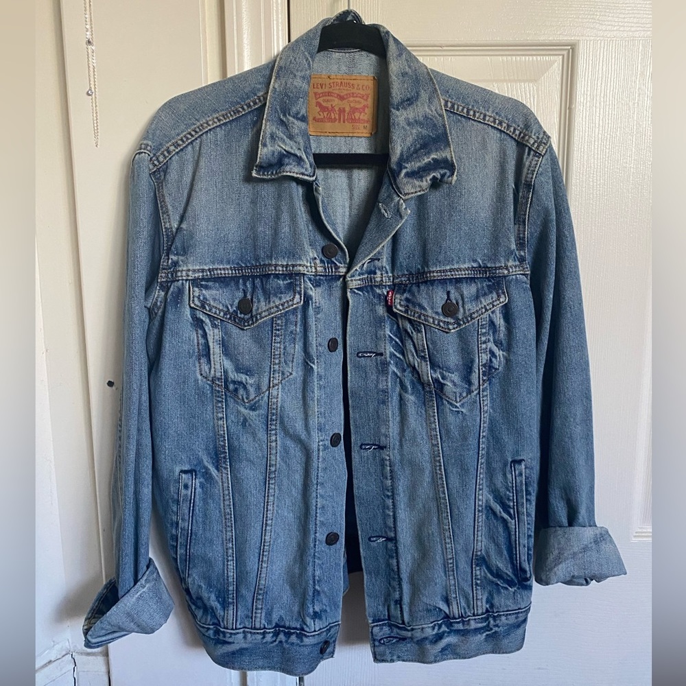 Levi’s Denim Jacket - Size Medium, Baggy fit